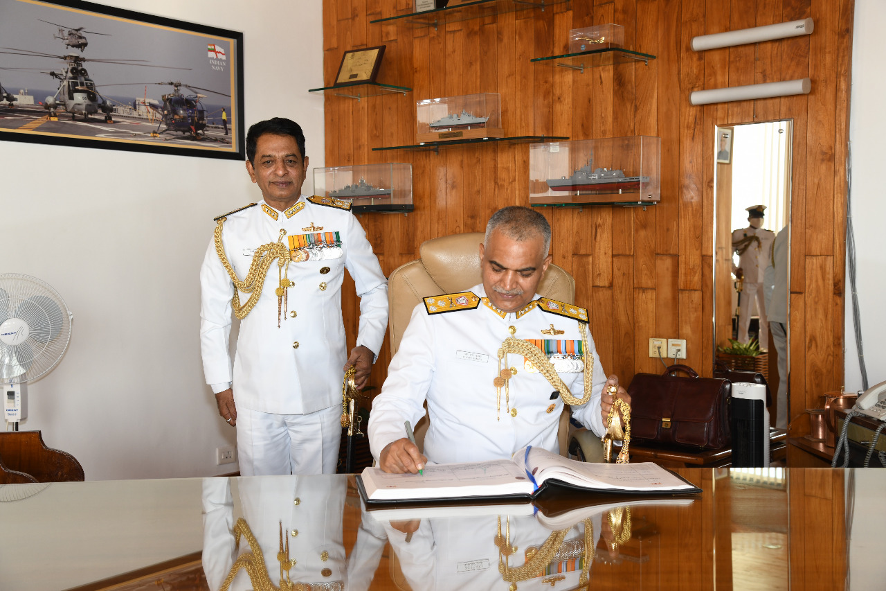 V Adm R Hari Kumar new FoC-in-C Western Naval Command